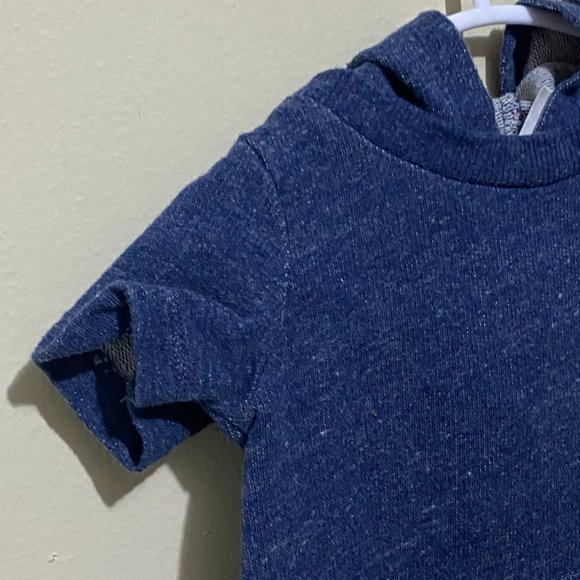 Carter's Baby Romper Size 12 Months (PRE-LOVED) - 8545 - Picture 3 of 7